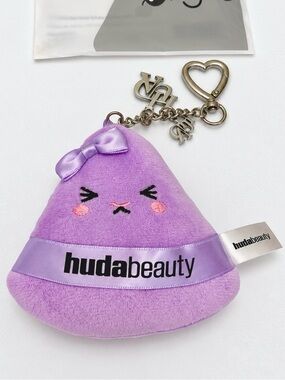 HUDA BEAUTY Lavender Plushie Bag Charm Keychain 💜 NWT
